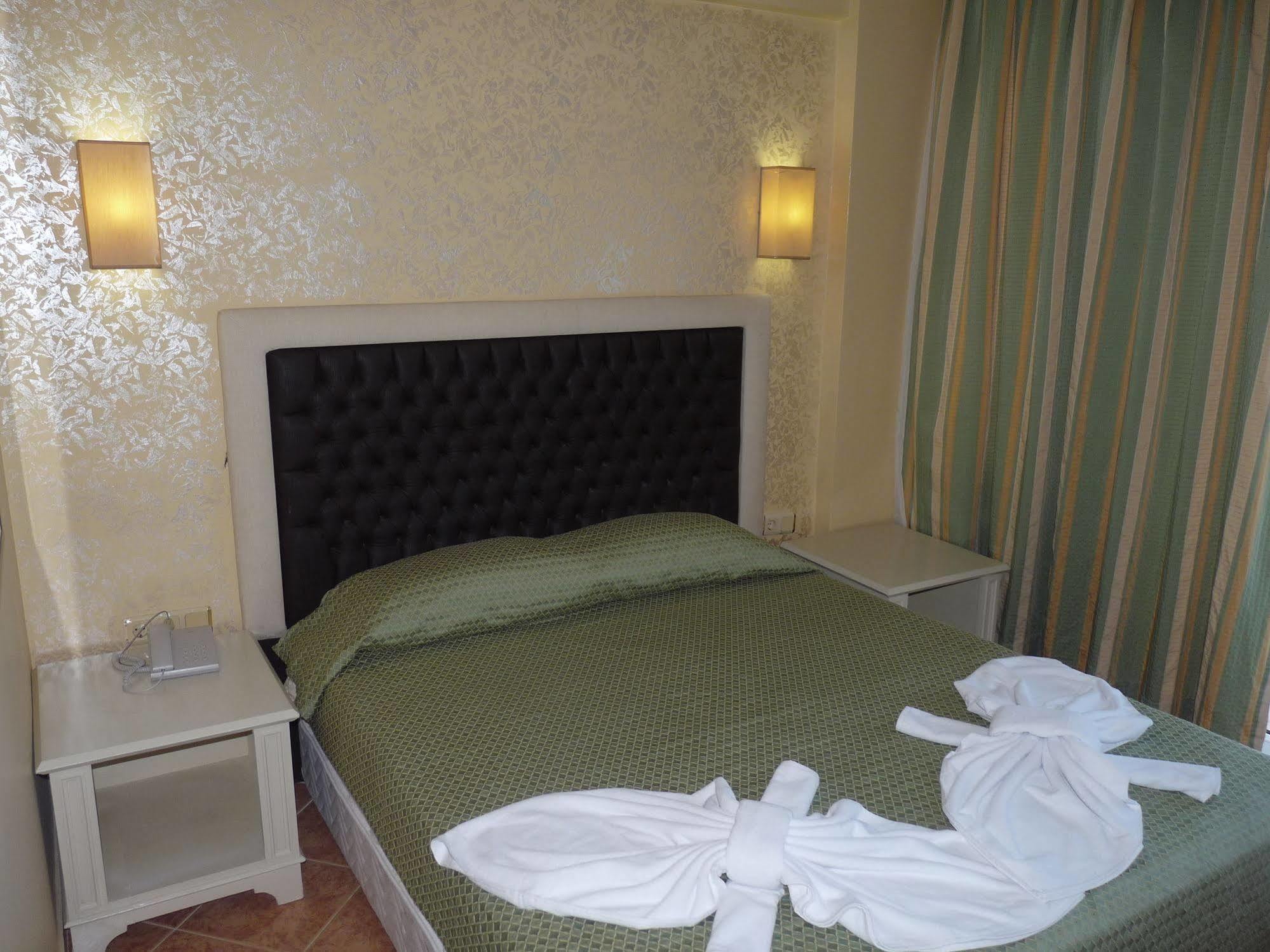 Arinna Park Hotel Antalya Exteriör bild